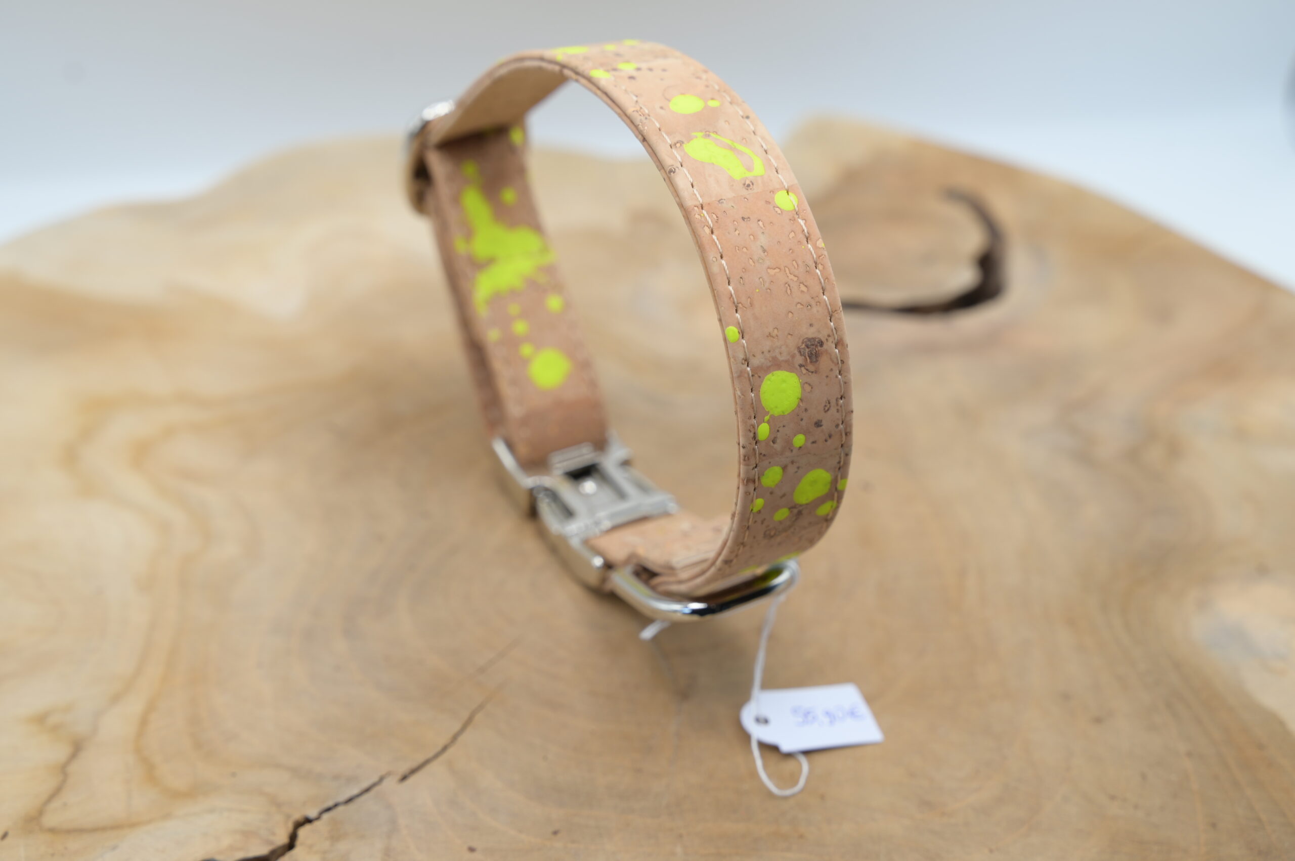 Hundehalsband Signature Neon Gelbe Naht, Klickschnalle, 2 cm Breite