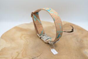Hundehalsband Signature Neon Türkise Naht, Klickschnalle, 2,5 cm Breite